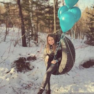 Meet your Posher, Eléonore